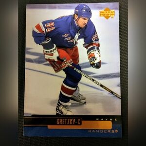 1999 Upper Deck Wayne Gretzky Hockey Card #86 In Excellent Condition.